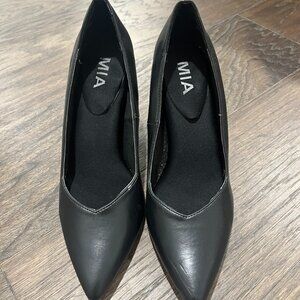 Mia black three inch heels